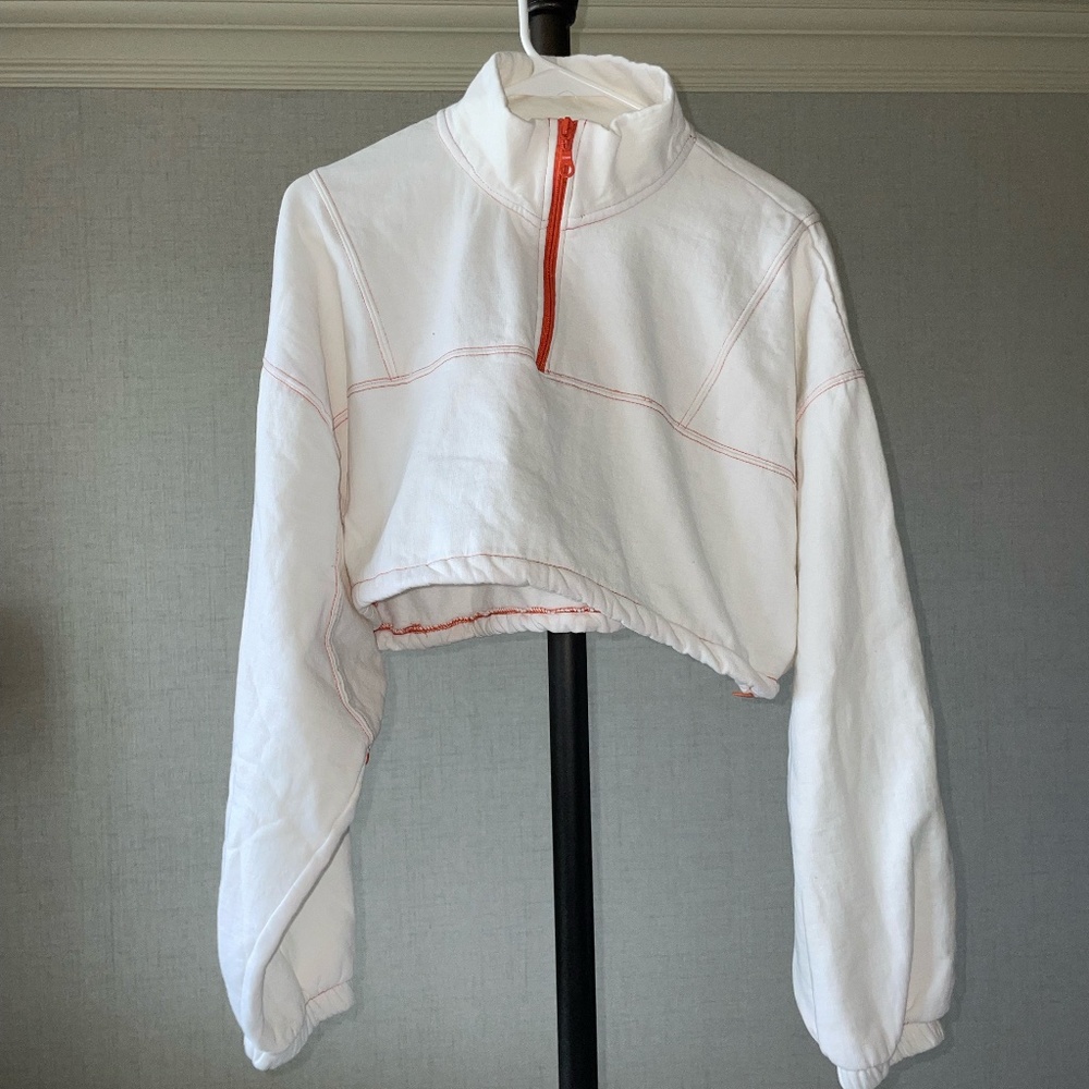 White Cropped Sweatshirt